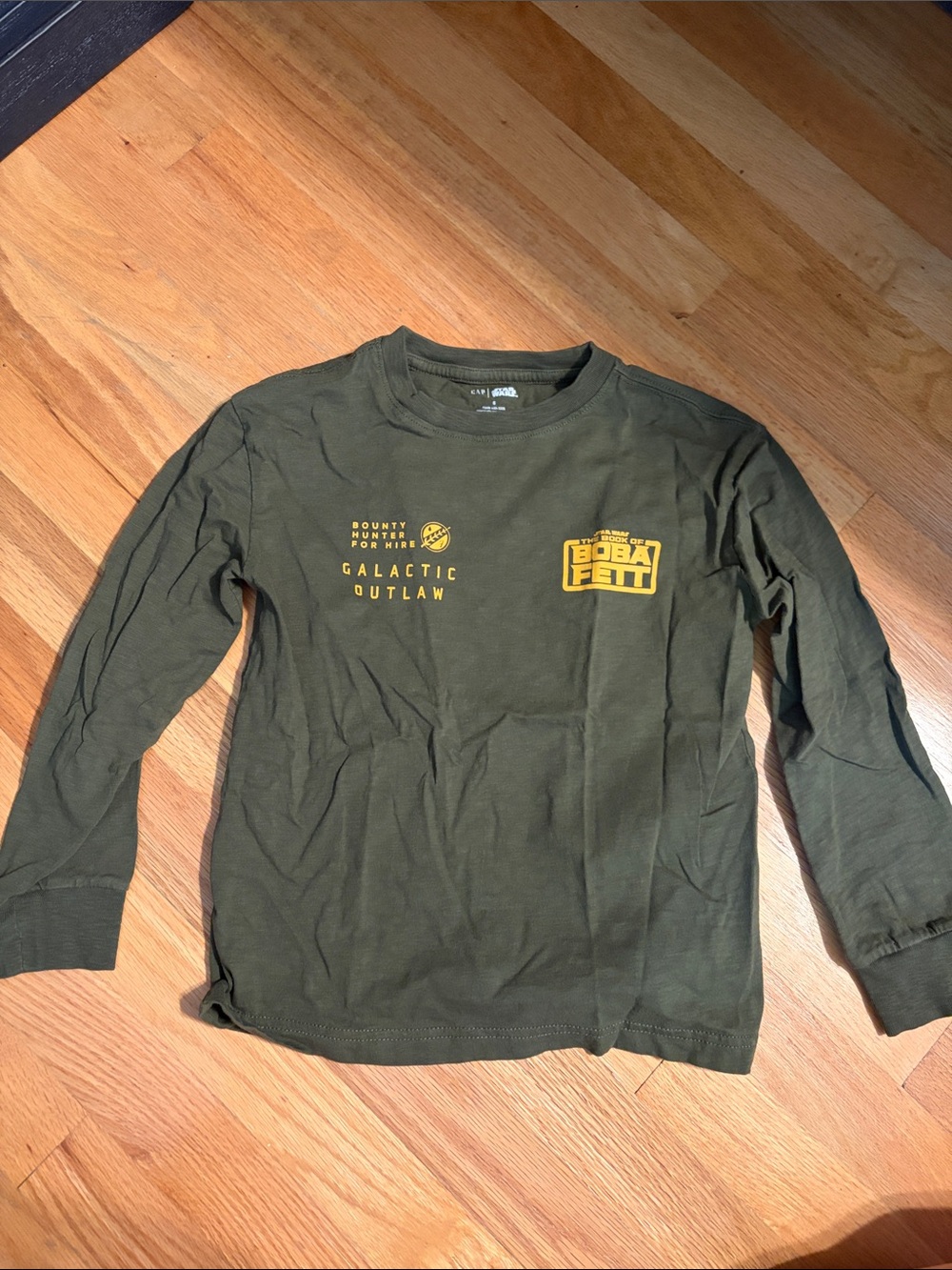 Boba Fett Galactic Outlaw Olive Green Long Sleeve Tee, Small Star Wars Gap